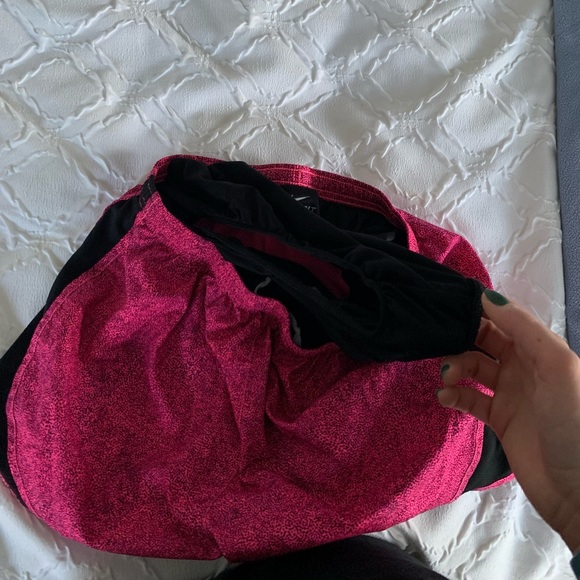 Nike dri fit athletic shorts - Picture 4 of 4